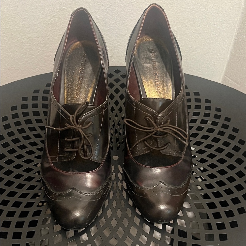 Arturo Chiang Dark Brown Lace Up Oxford Style High Heeled Shoes